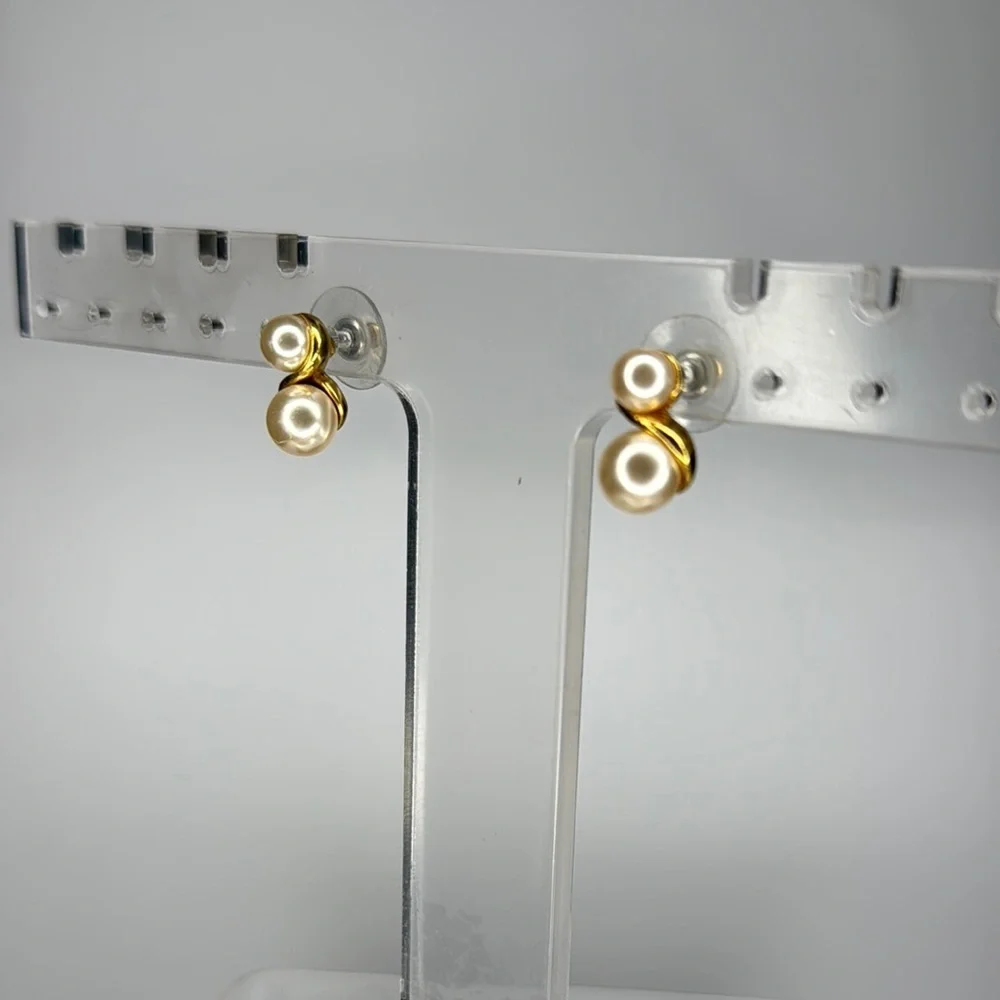 Gold and White Dome Earrings with Classic Style